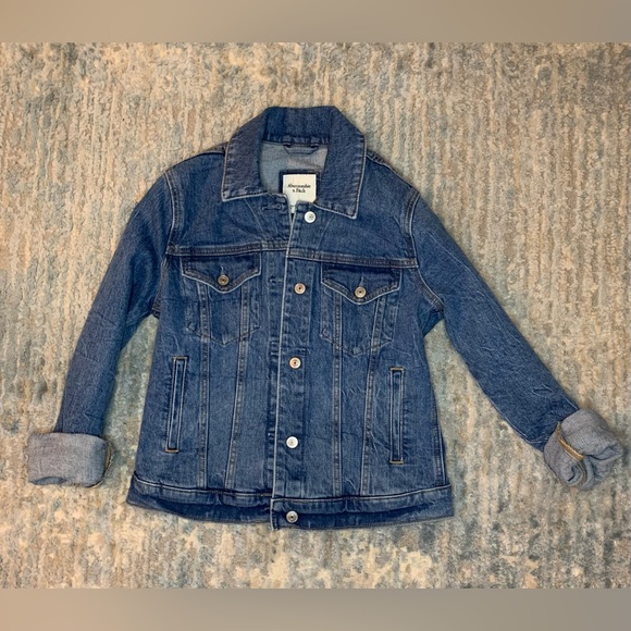 Abercrombie & Fitch Denim Jacket Small NWT - Picture 1 of 9